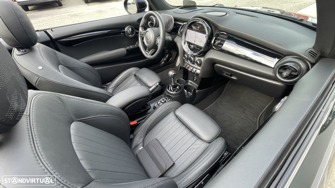 MINI Cabrio John Cooper Works Plus - 22