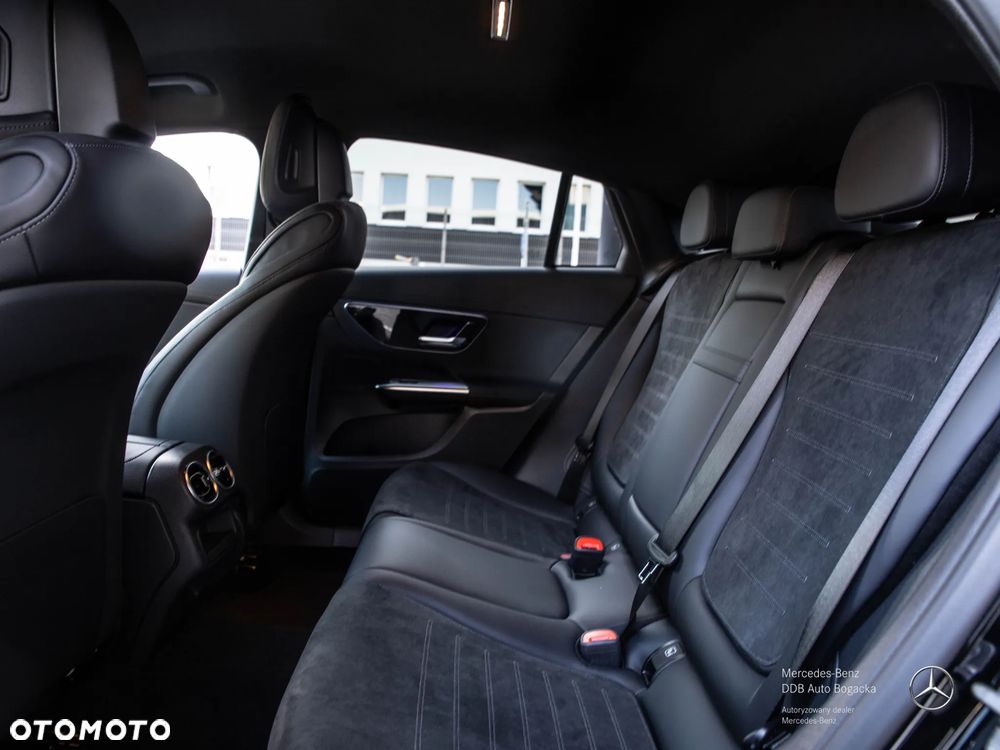 Mercedes-Benz GLC 200 d mHEV 4-Matic AMG Line - 12