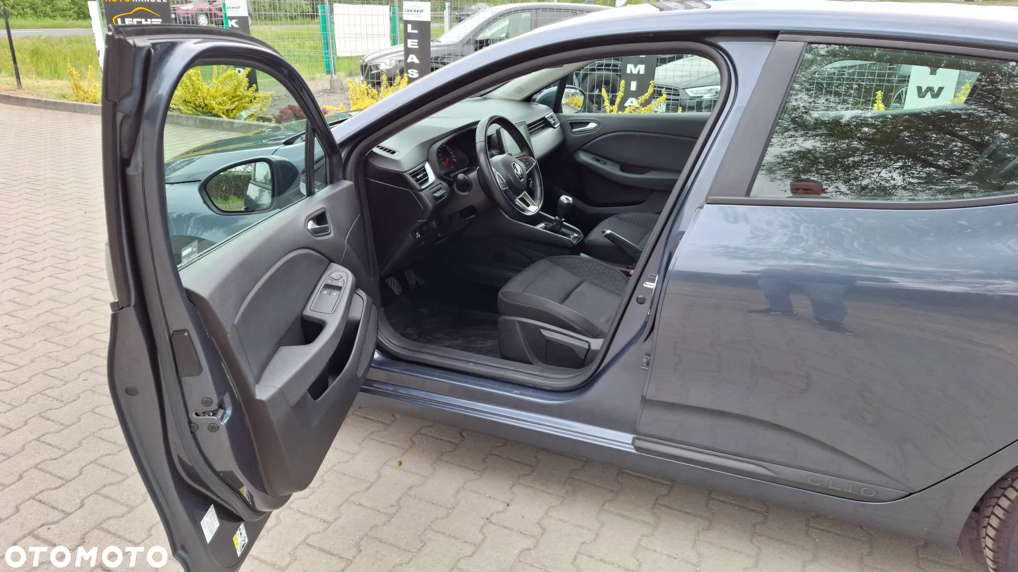 Renault Clio 1.0 TCe Zen - 9