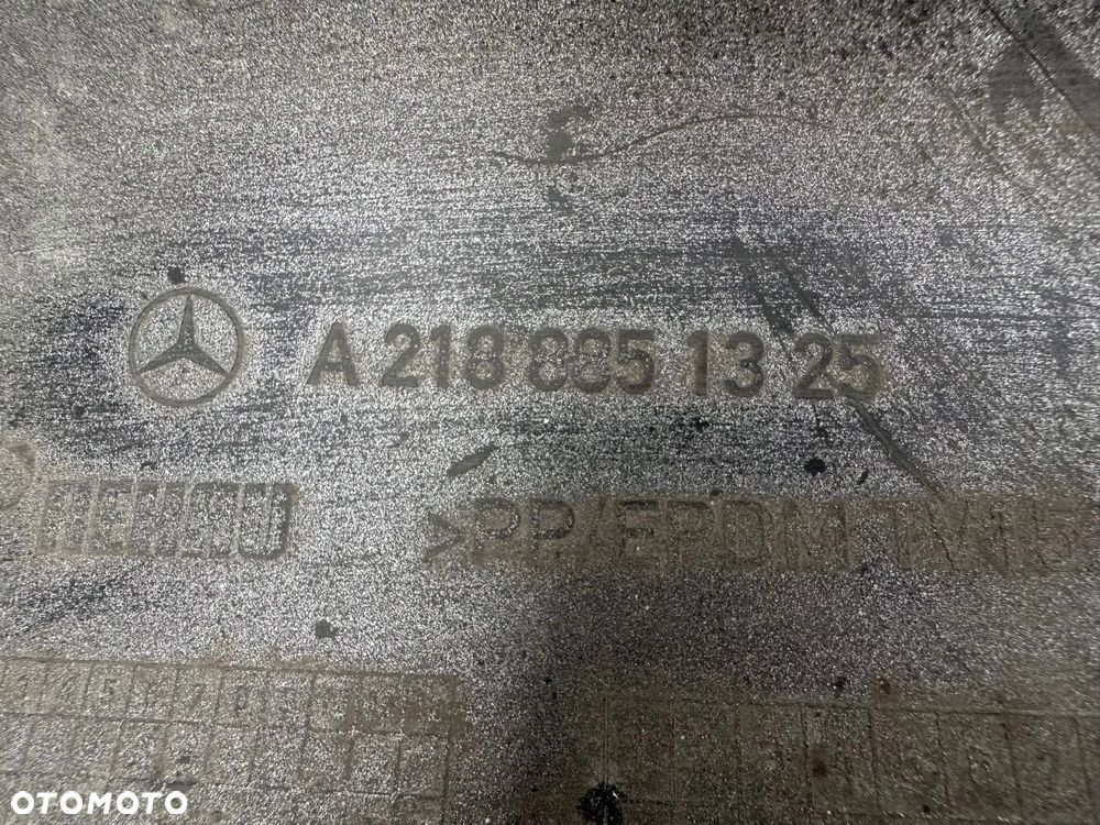 ZDERZAK ŚLIZGI MERCEDES CLS W218 63 AMG ORYGINAŁ NIE KLEJONY - 9