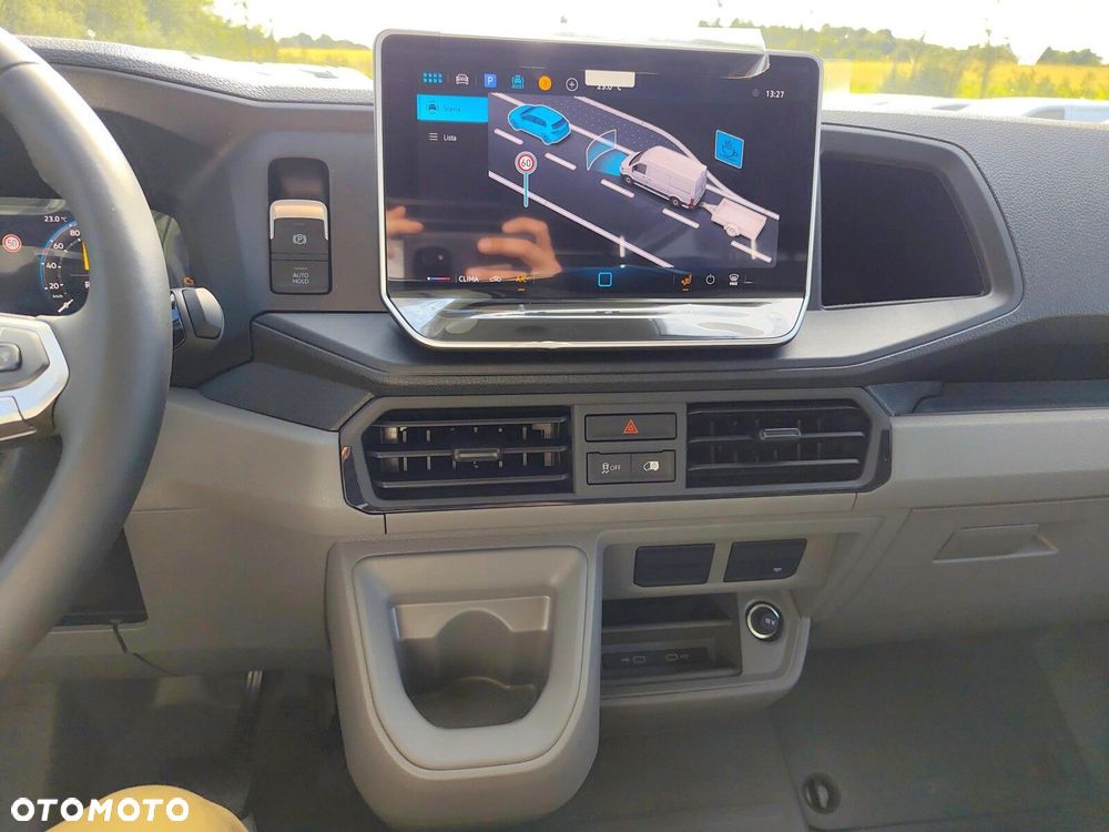 Volkswagen Crafter 35 Furgon z wysokim dachem silnik: 2,0 l EU6 SCR 177 KM, przedni 8-bieg.automatyczna, r.o : 4490 mm - 14