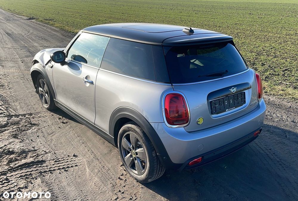 MINI Cooper SE Yours Trim - 9