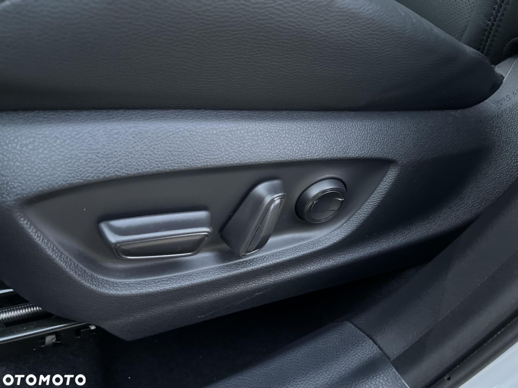 Toyota C-HR 2.0 Hybrid Dynamic Force Executive AWD - 22