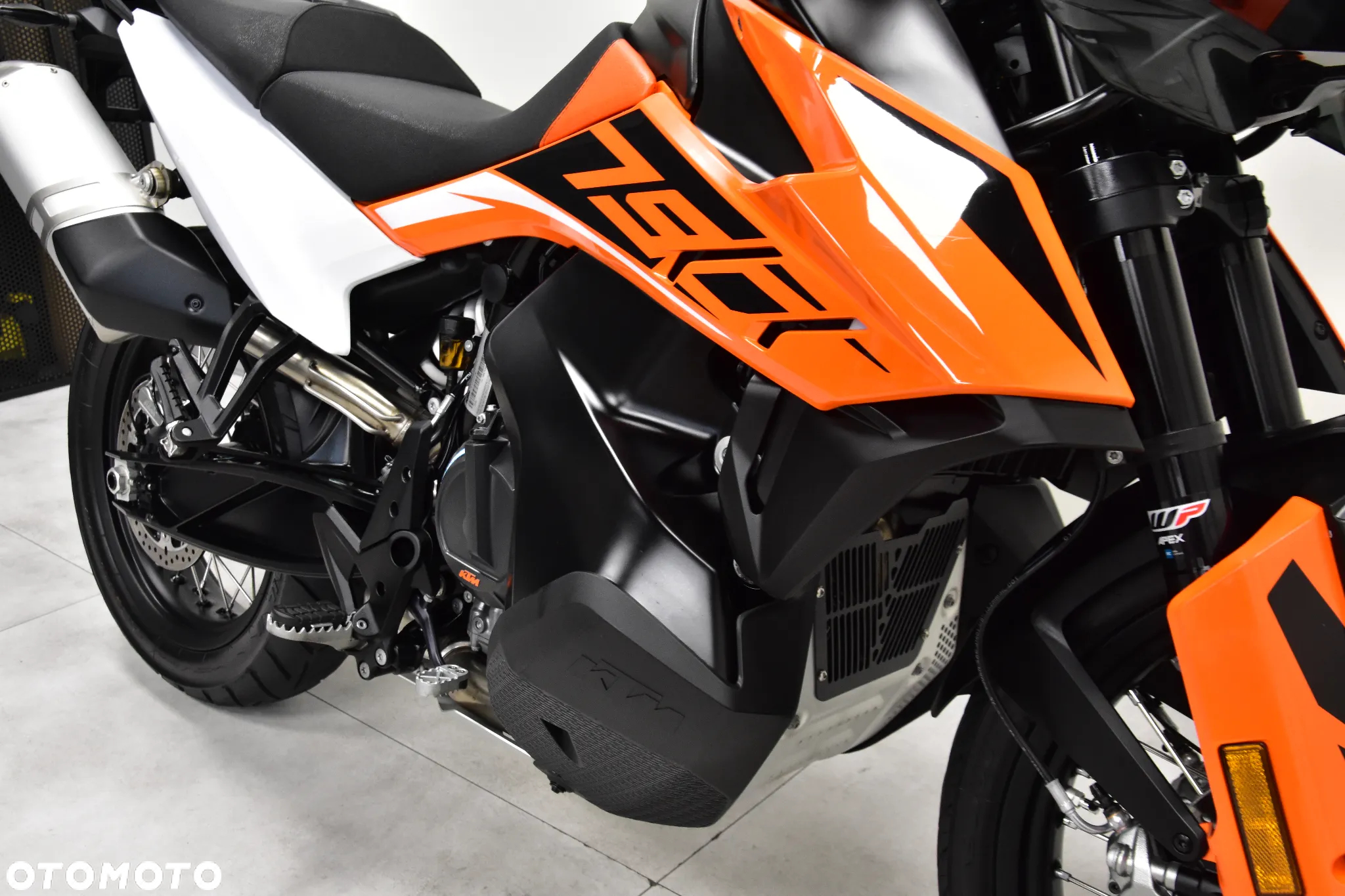 KTM Adventure - 29