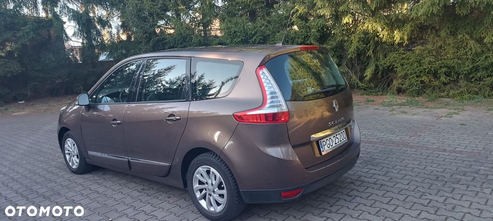 Renault Scenic 1.5 dCi Dynamique - 8