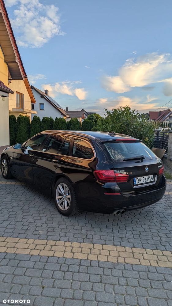 BMW Seria 5 520d xDrive Luxury Line - 7
