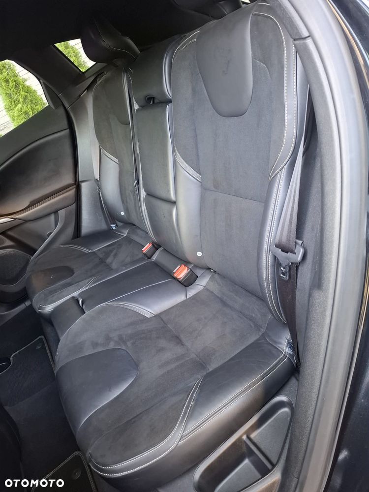 Volvo V40 - 17