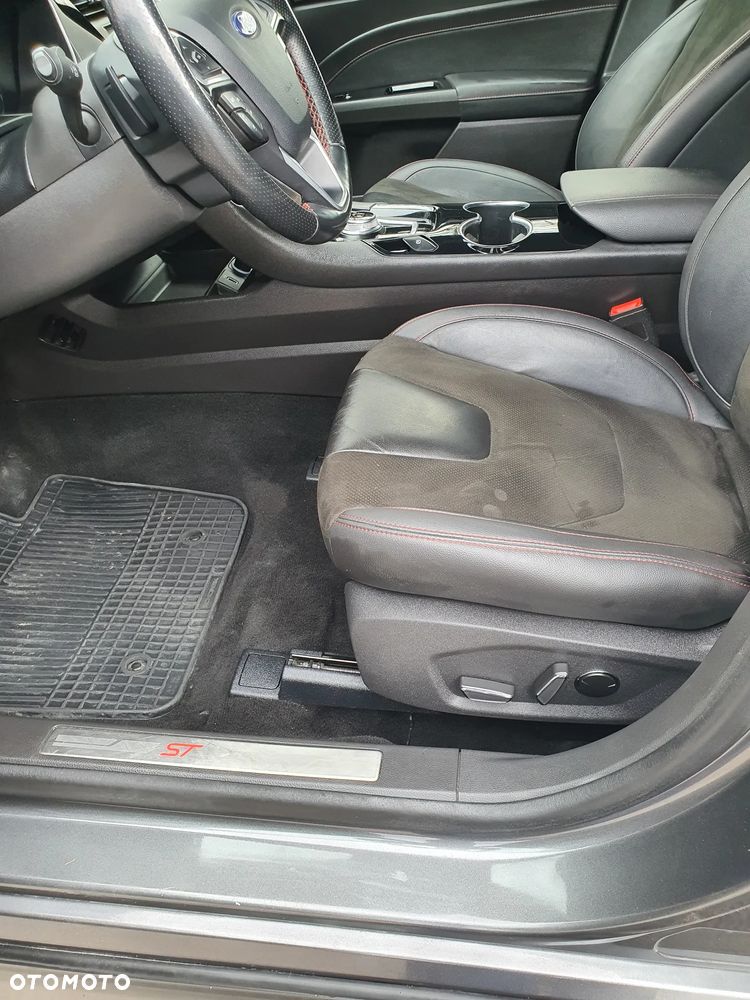 Ford Mondeo 2.0 EcoBlue ST-Line - 34