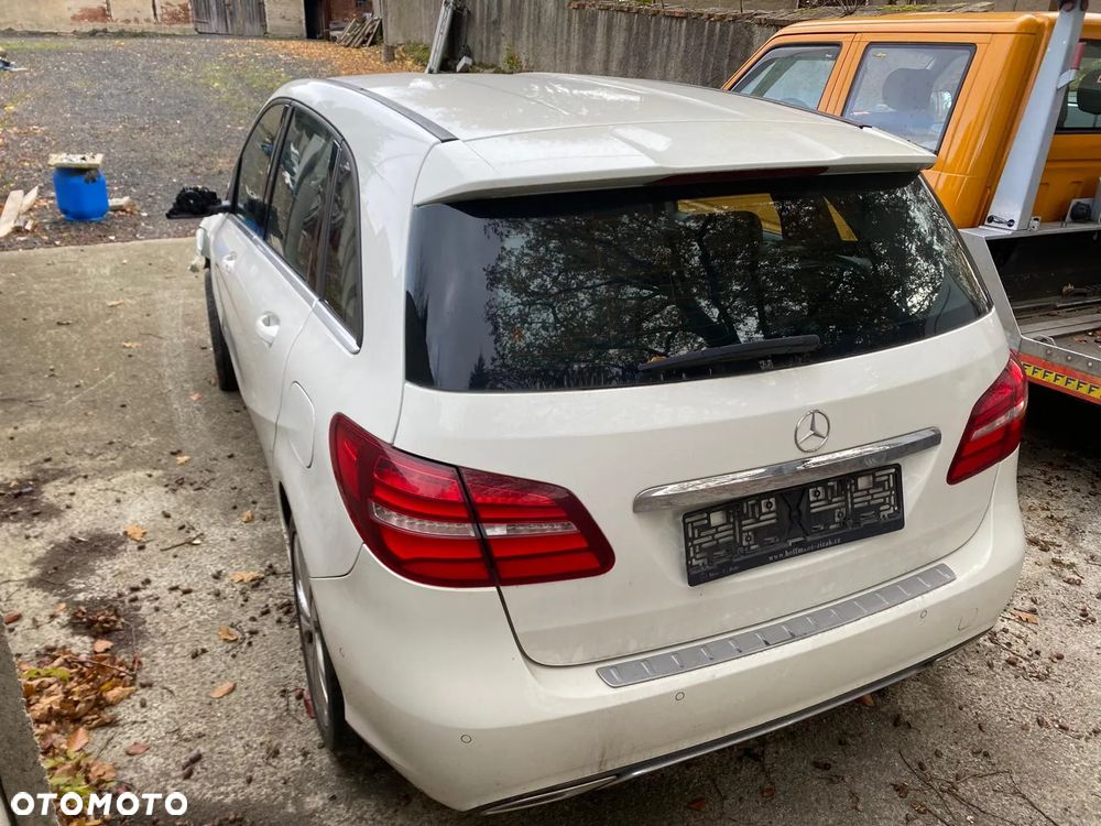 Mercedes-Benz Klasa B 180 (CDI) d 7G-DCT Urban - 6