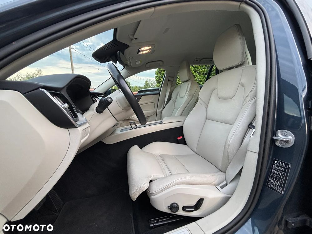 Volvo V60 B3 B Plus Bright - 15
