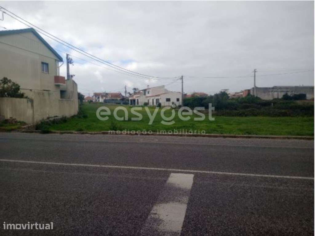 Terreno para construção , na entrada de Pataias , junto a N242 - Grande imagem: 3/5