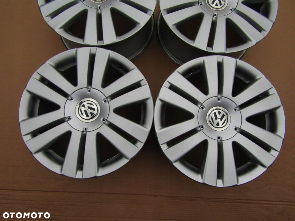 4x Felgi 16 VW T4 Touran Caddy Jetta Golf V VI VII VIII Passat B5 B6 B7 B8 - 4
