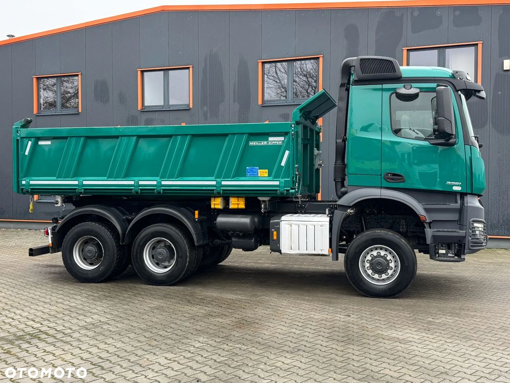 Mercedes-Benz AROCS 3351 6x6 WYWROTKA TRÓJSTRONNA Z BORDMATIKIEM - 4