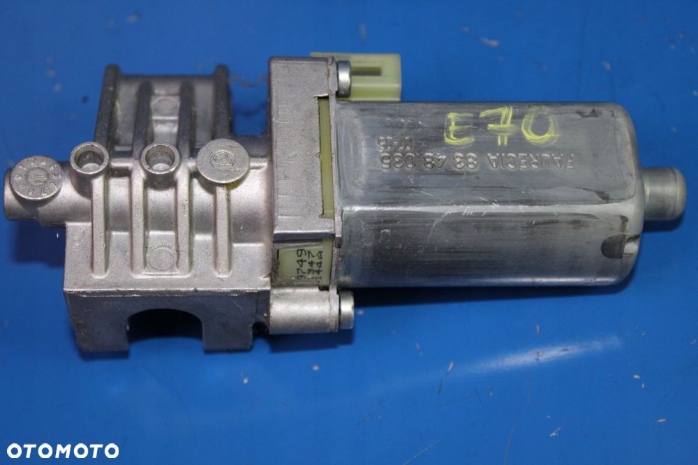 BMW X5 E70 SILNICZEK REGULACJI FOTELA - 1