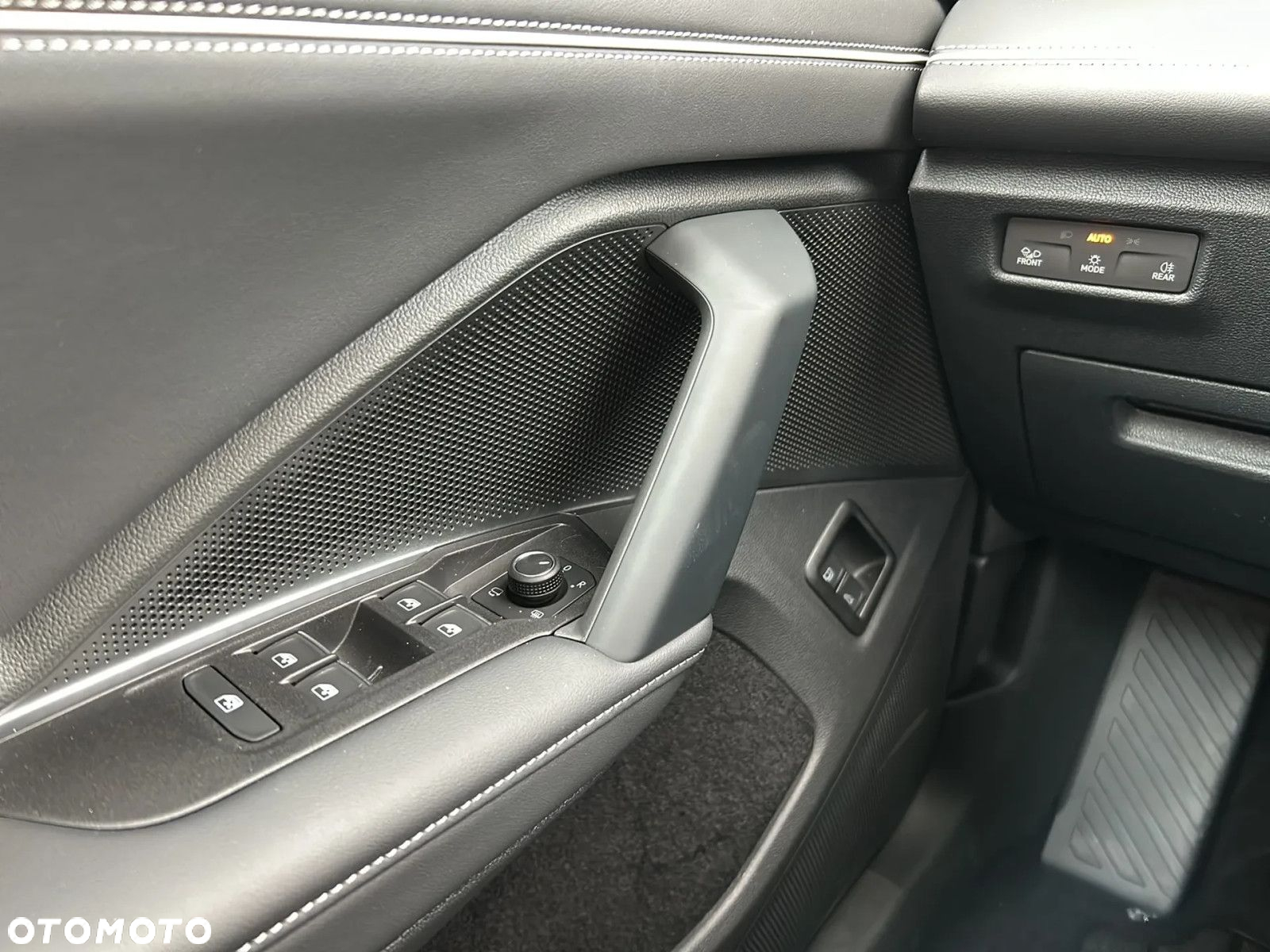 Volkswagen Tiguan - 19