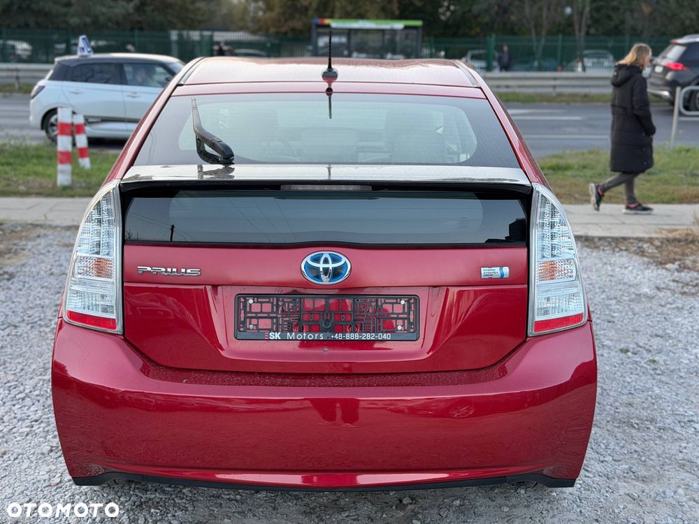Toyota Prius 1.8 HSD Prestige - 4