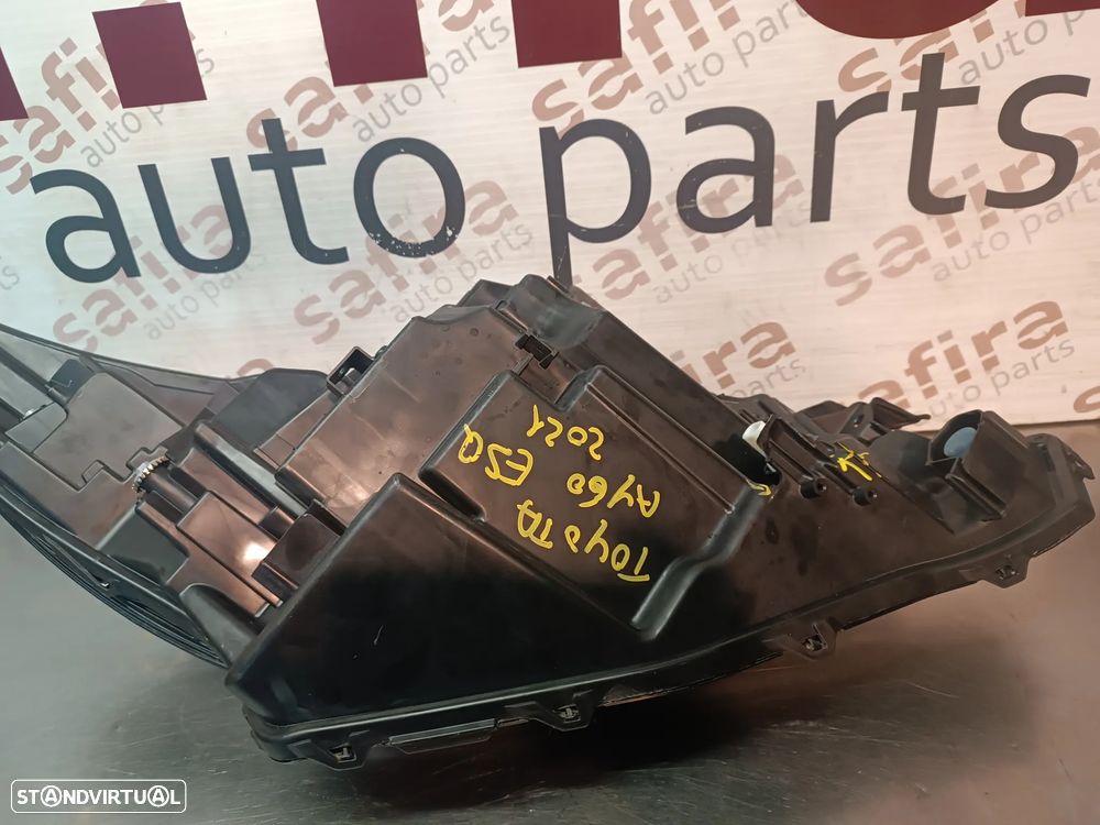 ÓTICA / FAROL TOYOTA AYGO X 2022-2025 - ESQUERDO 02A29318 (APOIOS PARTIDOS) - 8