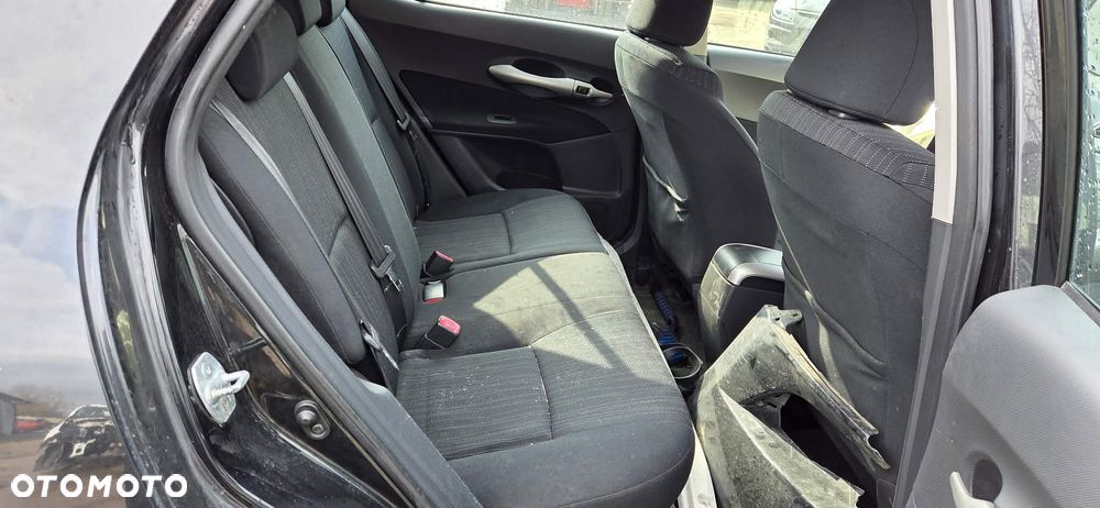 TOYOTA AURIS 209 pas tył podłoga wanna - 8
