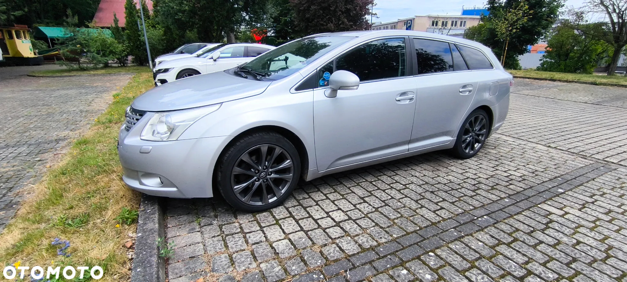 Toyota Avensis 1.8 Luna MS - 9