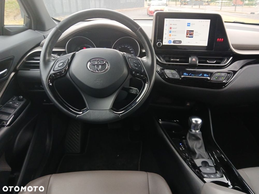 Toyota C-HR 2.0 Hybrid Executive - 21