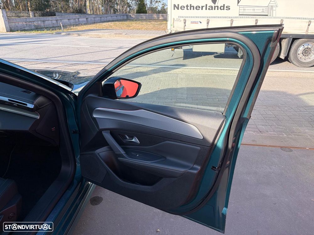 Peugeot 308 1.2 PureTech GT EAT8 - 28