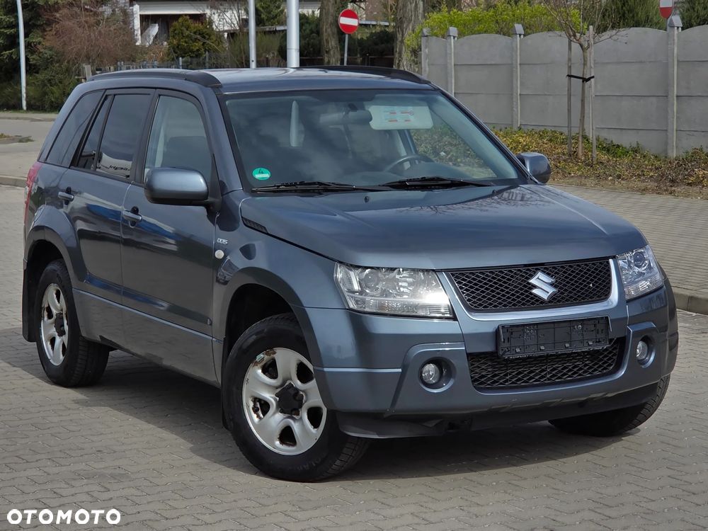 Suzuki Grand Vitara 1.9 DDiS Comfort DPF Family - 1
