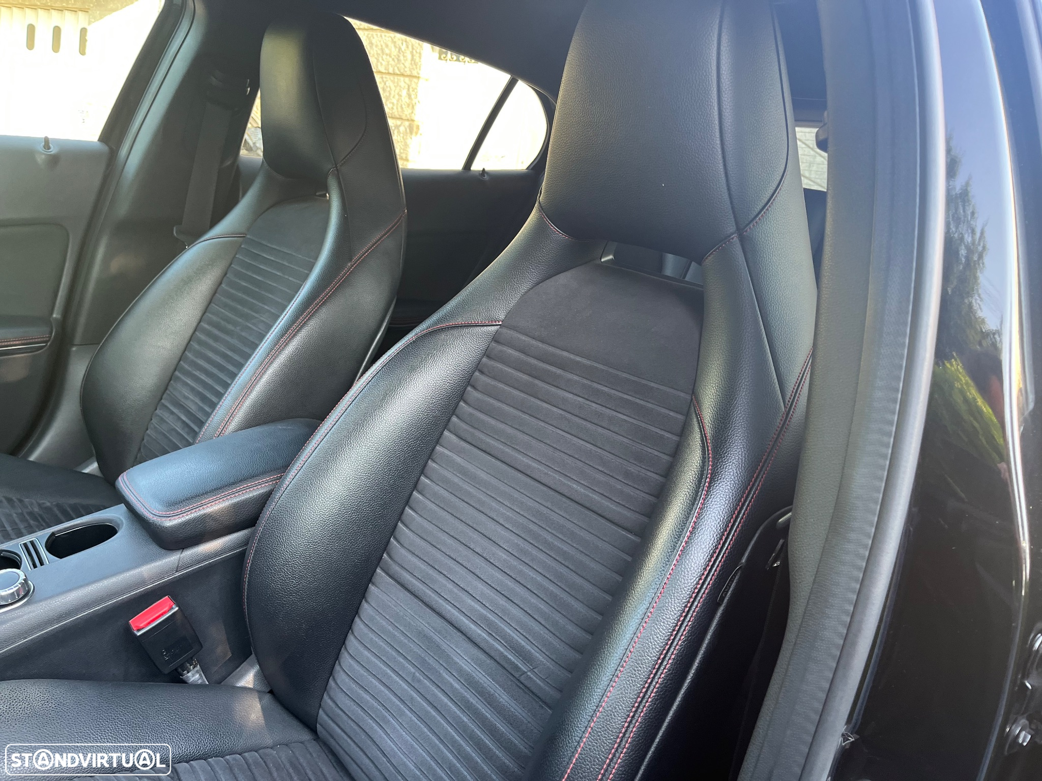 Mercedes-Benz GLA 200 CDi AMG Line - 10