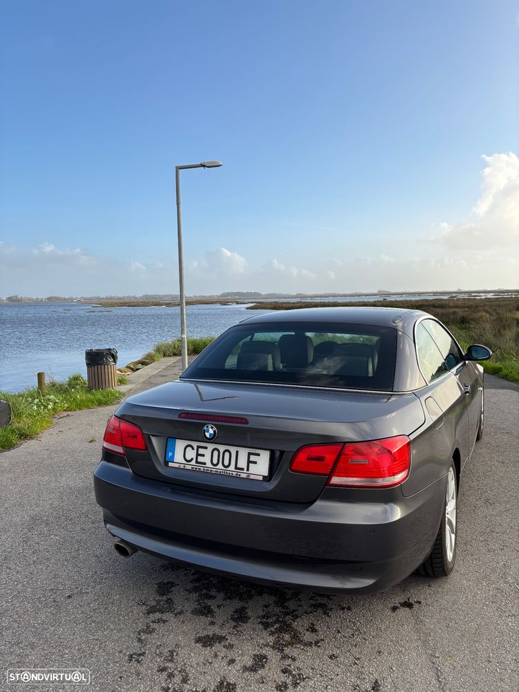 BMW 320 i Cabrio - 13