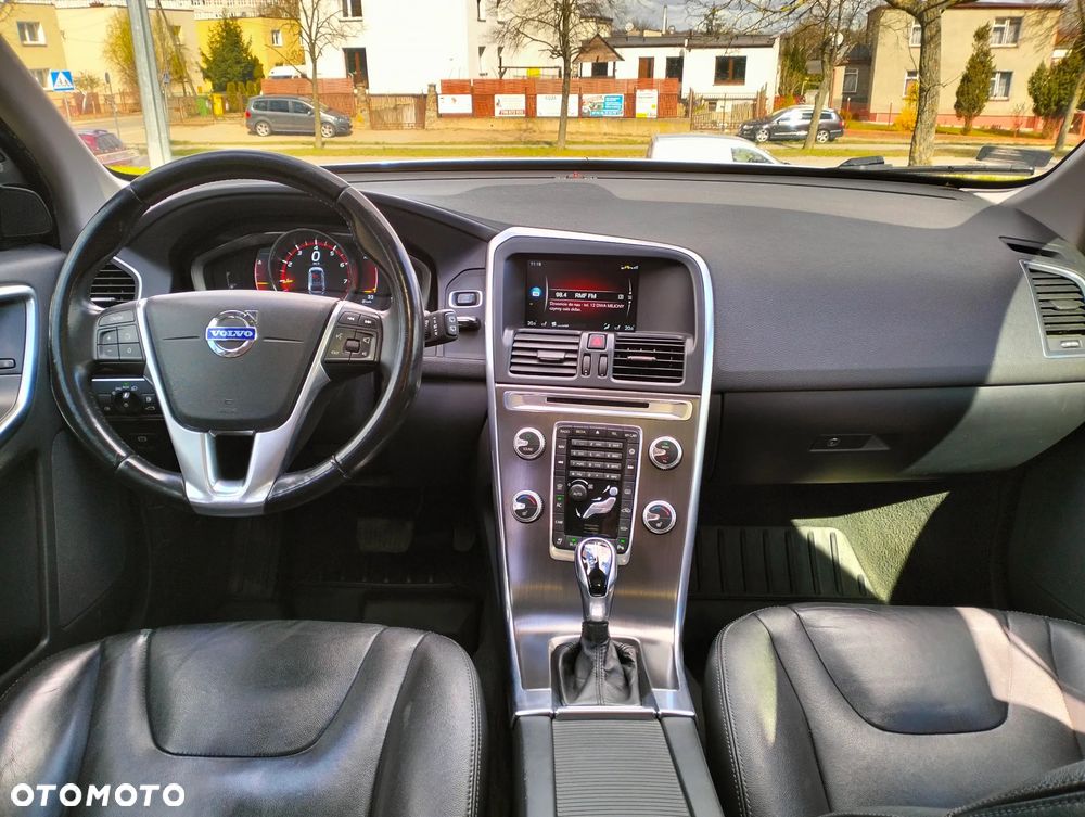 Volvo XC 60 T5 Geartronic Kinetic - 17