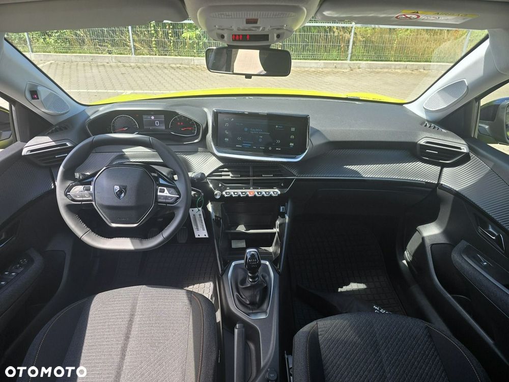 Peugeot 208 - 9