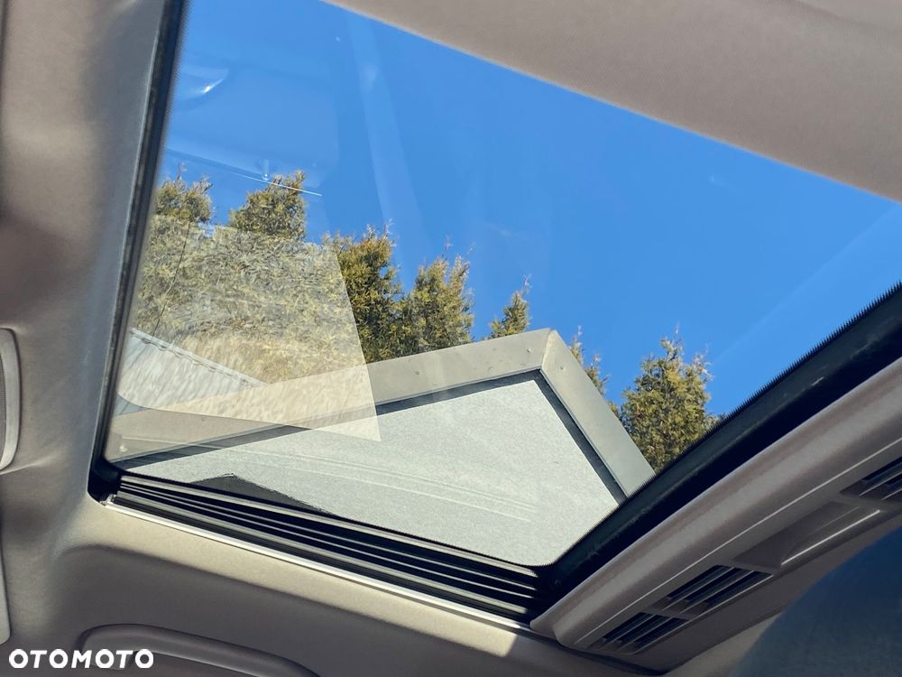 Mercedes-Benz GLS - 23