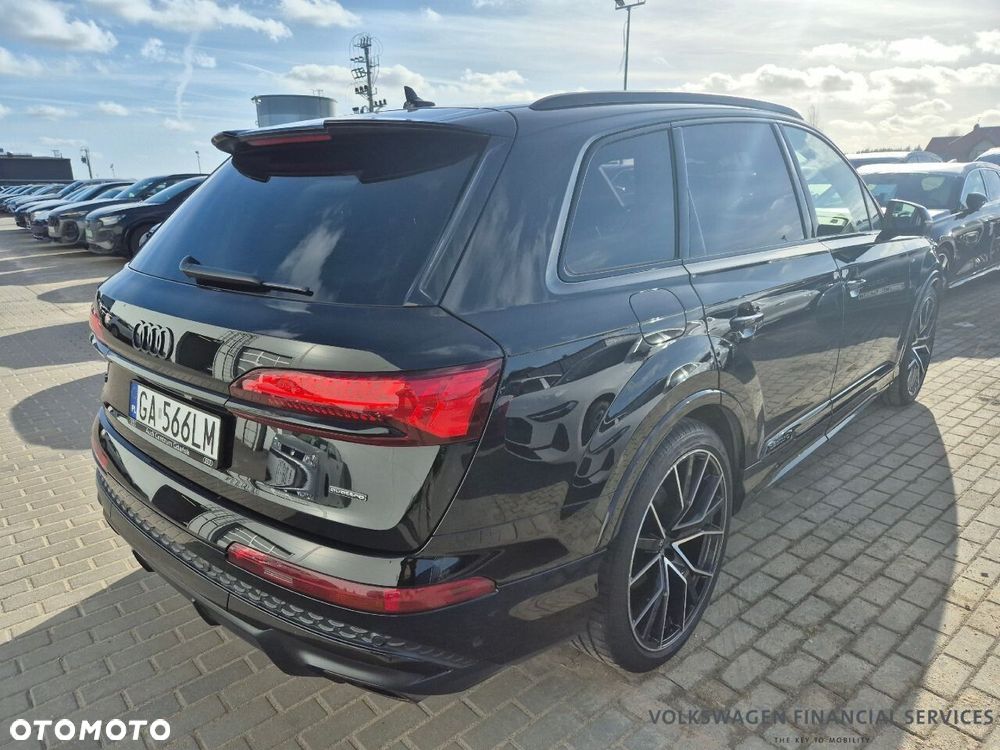Audi Q7 - 4