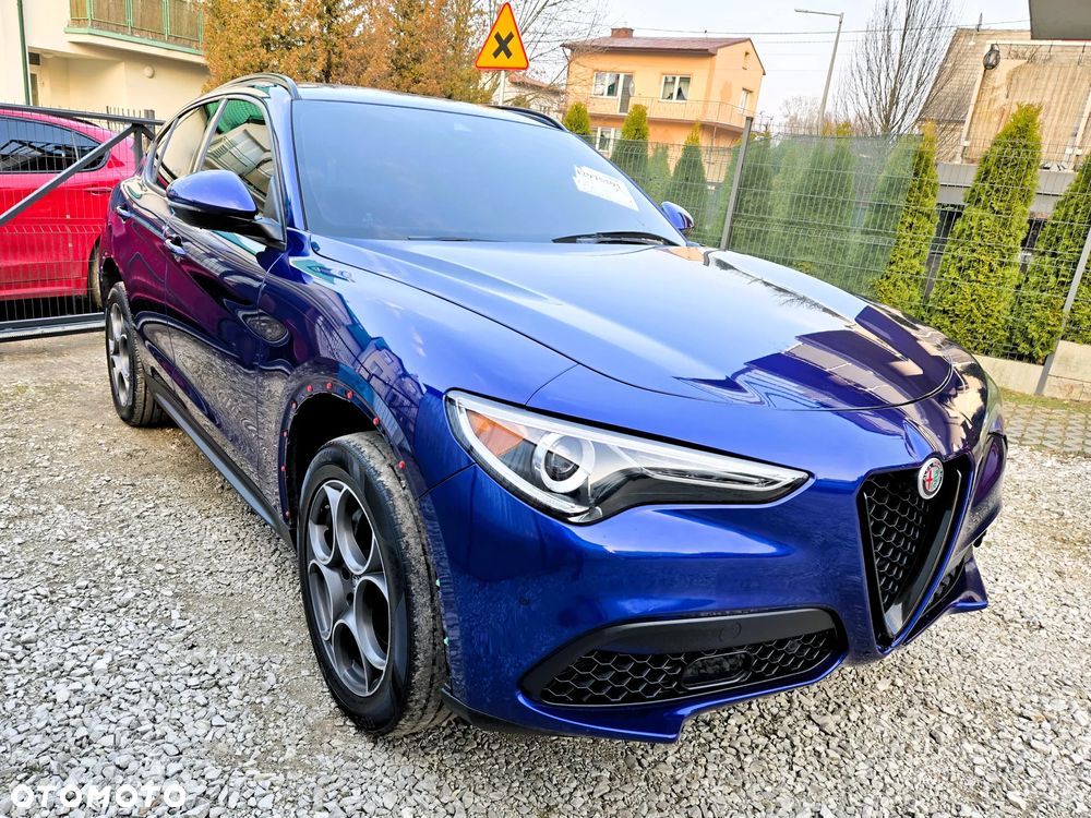 Alfa Romeo Stelvio 2.0 Turbo 16V AT8-Q4 Sprint - 1