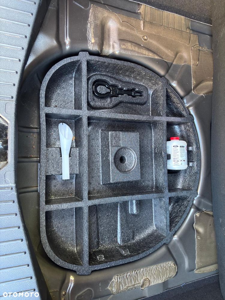 Ford C-MAX 1.5 EcoBoost Start-Stop-System Titanium - 19