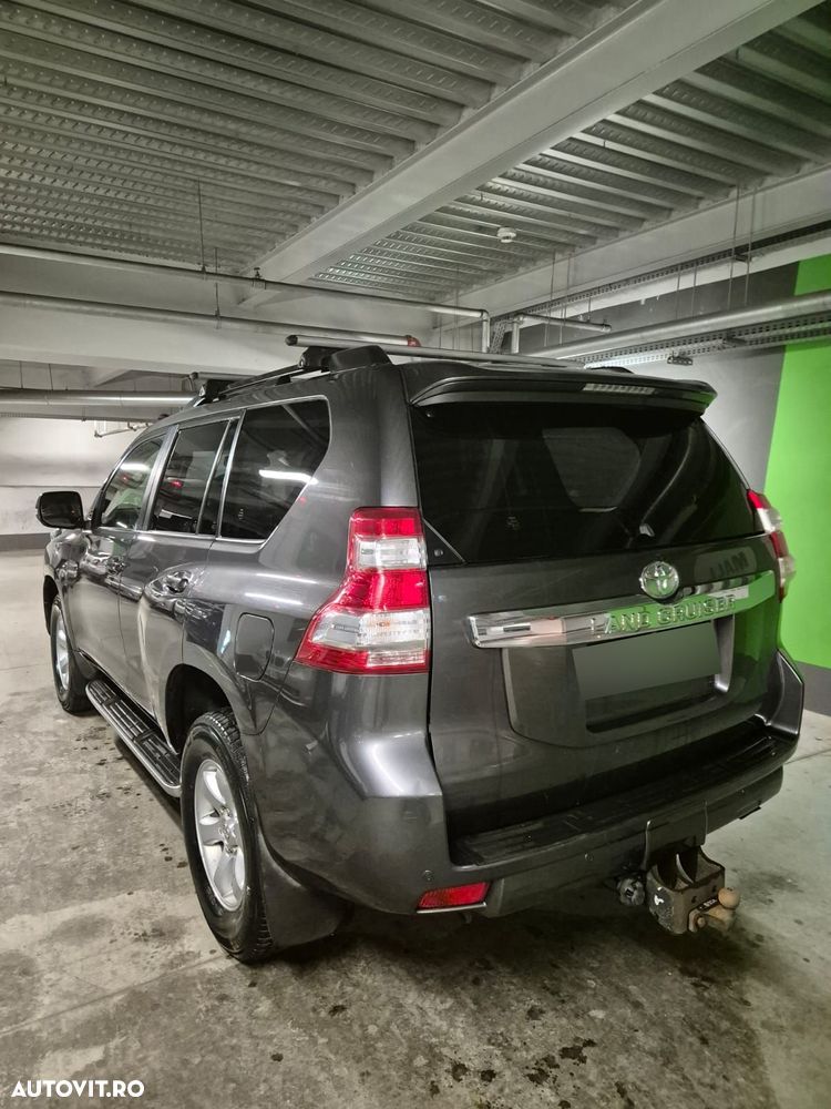 Toyota Land Cruiser 2.8l Turbo D-4D A/T AVS Luxury - 8