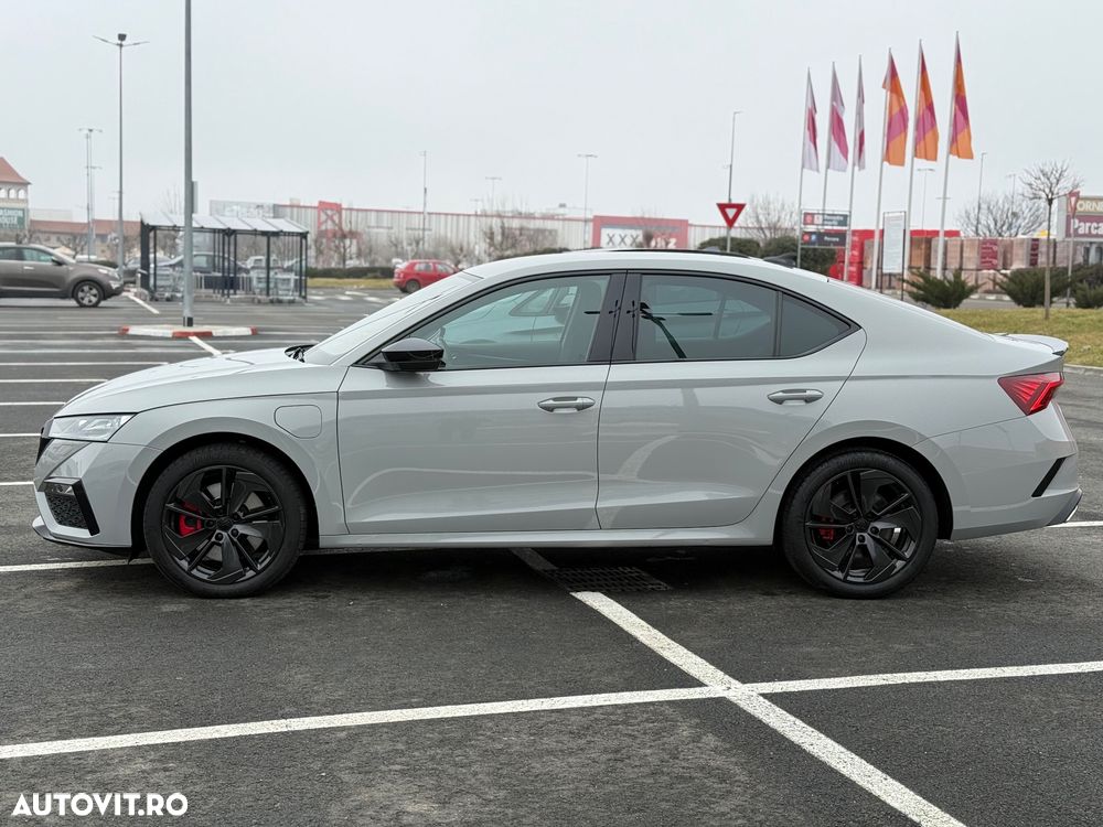 Skoda Octavia 1.4 TSI DSG RS - 6