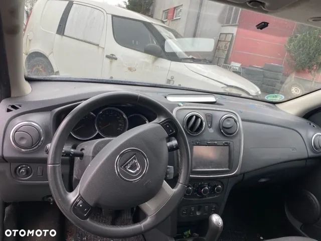 DESKA ROZDZIELCZA KONSOLA DACIA SANDERO II - 2