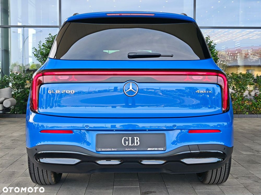 Mercedes-Benz GLB - 6