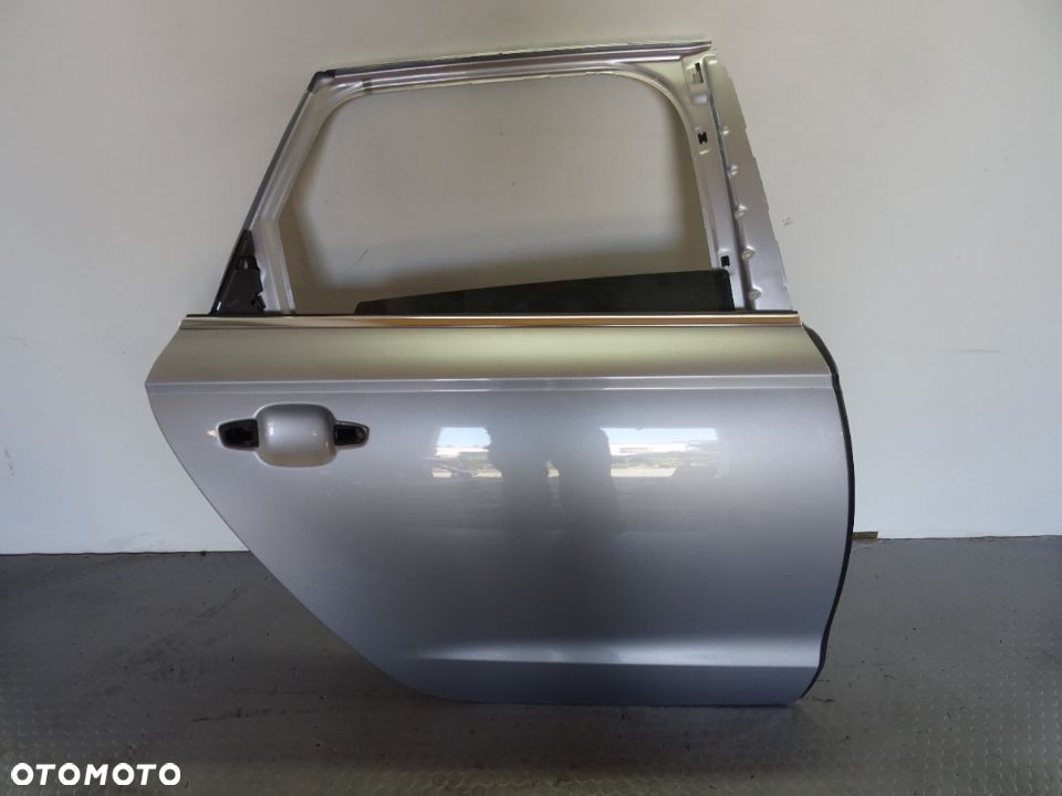 LZ7G drzwi prawy tyl KOMBI Audi A6 C7 czesci - 1