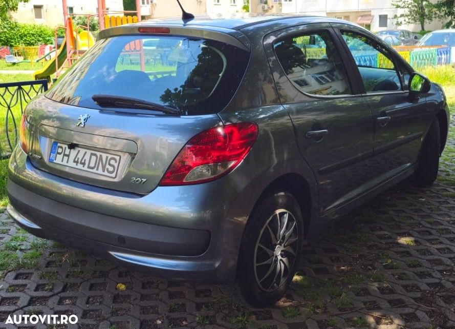 Peugeot 207 1.4HDI Premium - 4