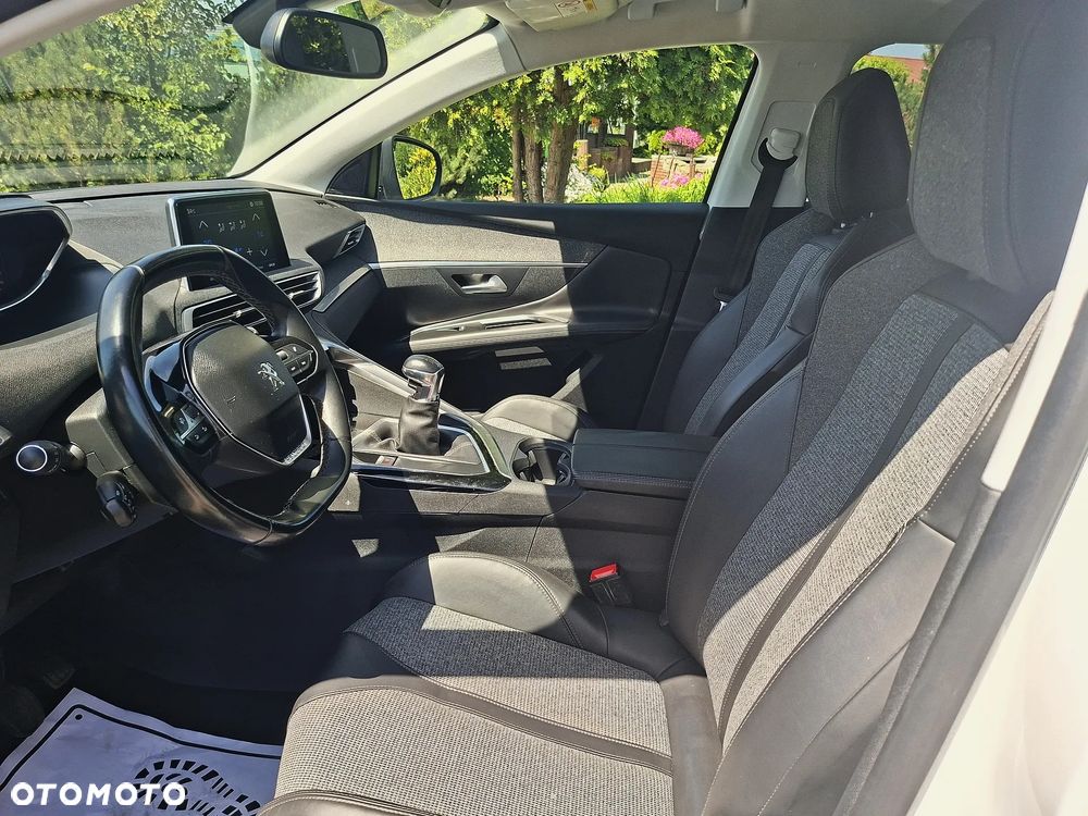 Peugeot 3008 - 13