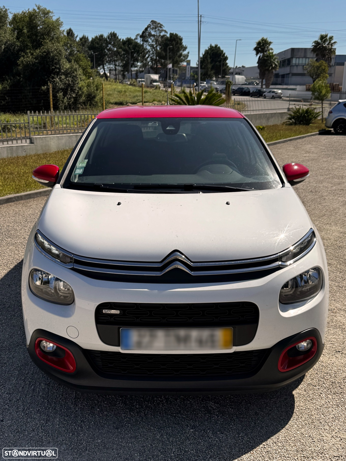 Citroën C3 1.2 PureTech Shine EAT6 - 8