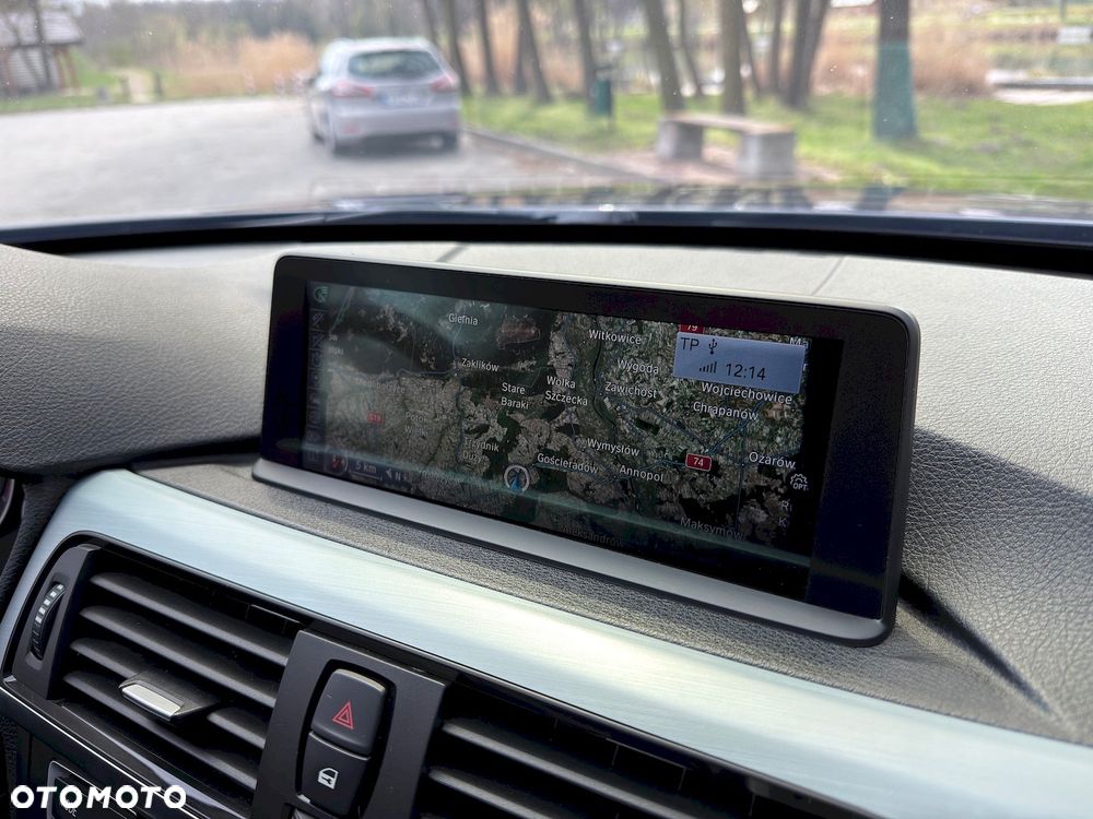 BMW Seria 3 318d Modern Line - 19