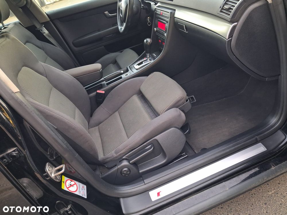 Audi A4 Avant 2.0 TDI Multitronic - 29