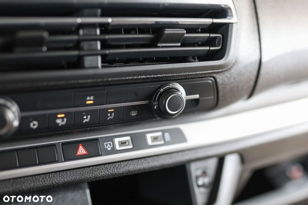 Toyota Proace Verso - 17