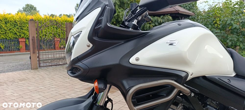 Suzuki V-STROM - 40