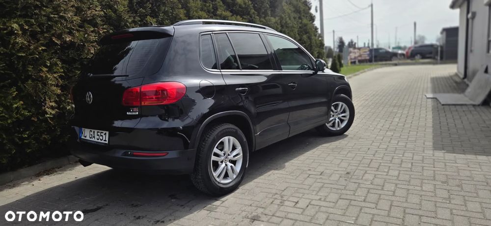 Volkswagen Tiguan - 12