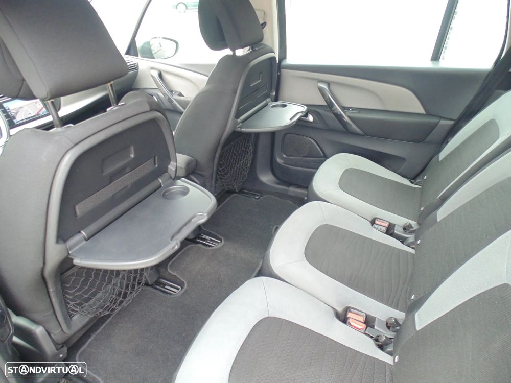 Citroën C4 Grand Picasso 1.6 e-HDi Intensive — fotografia 25