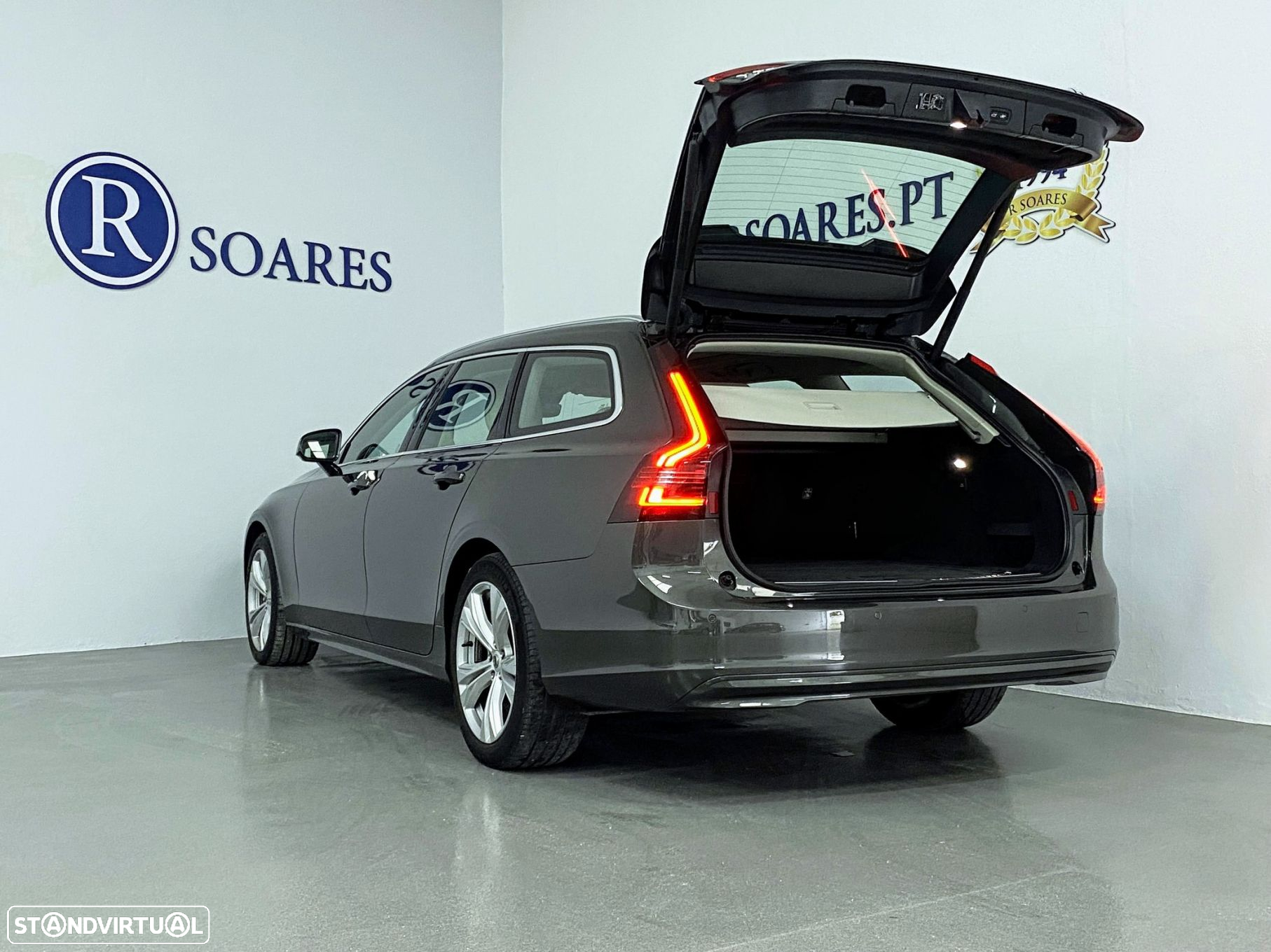Volvo V90 2.0 D4 Inscription Geartronic - 4