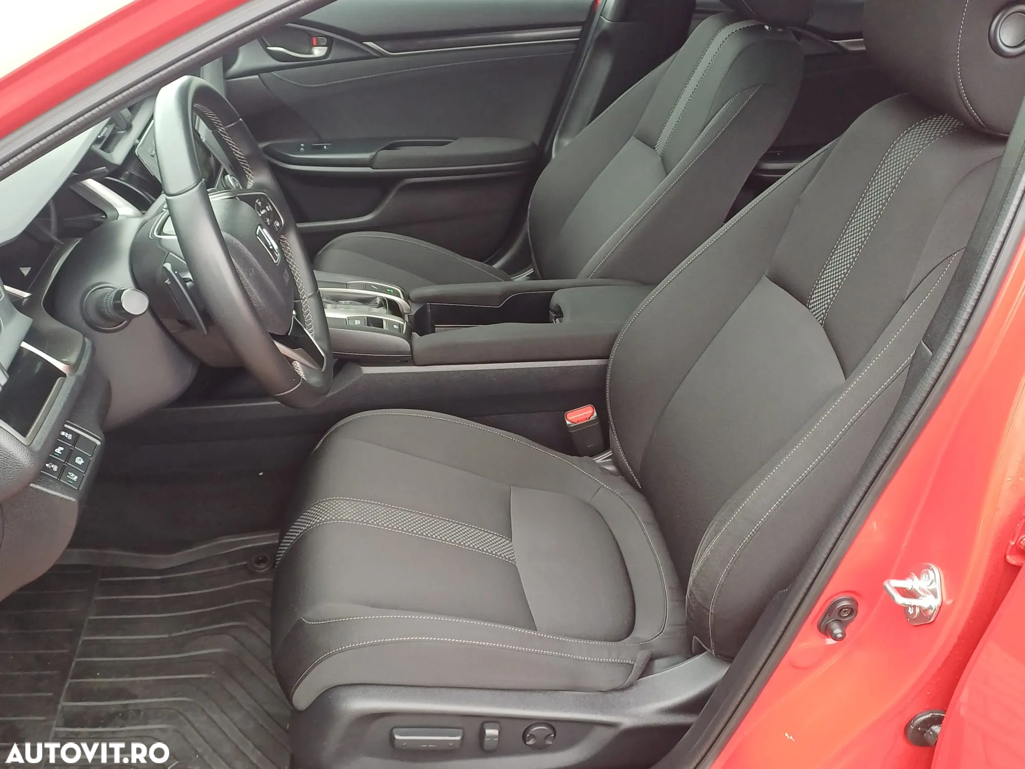 Honda Civic 1.5 VTEC Turbo CVT Sport Plus - 9
